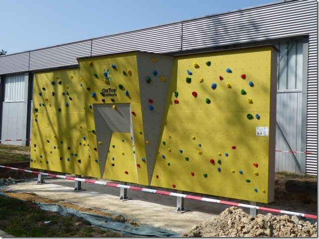 Neue Boulderwand für die Otto-Hahn-Schulen